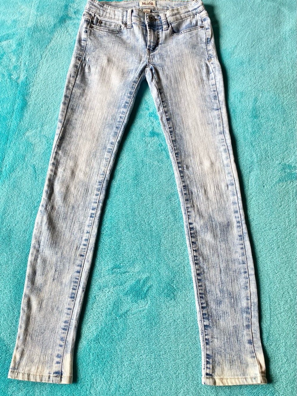 Juniors Mudd Acid Wash Skinny Jeans Size 0. Women’s Vintage Retro Style Jeans.
